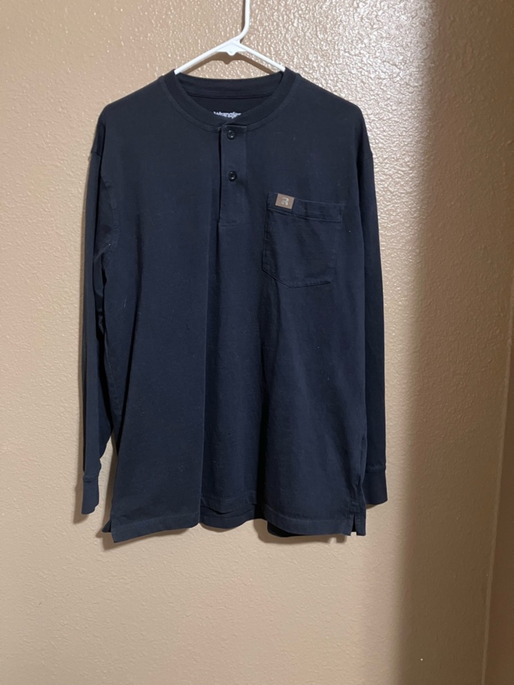 Wrangler Men's  Long-Sleeve Henley with Chest Pocket